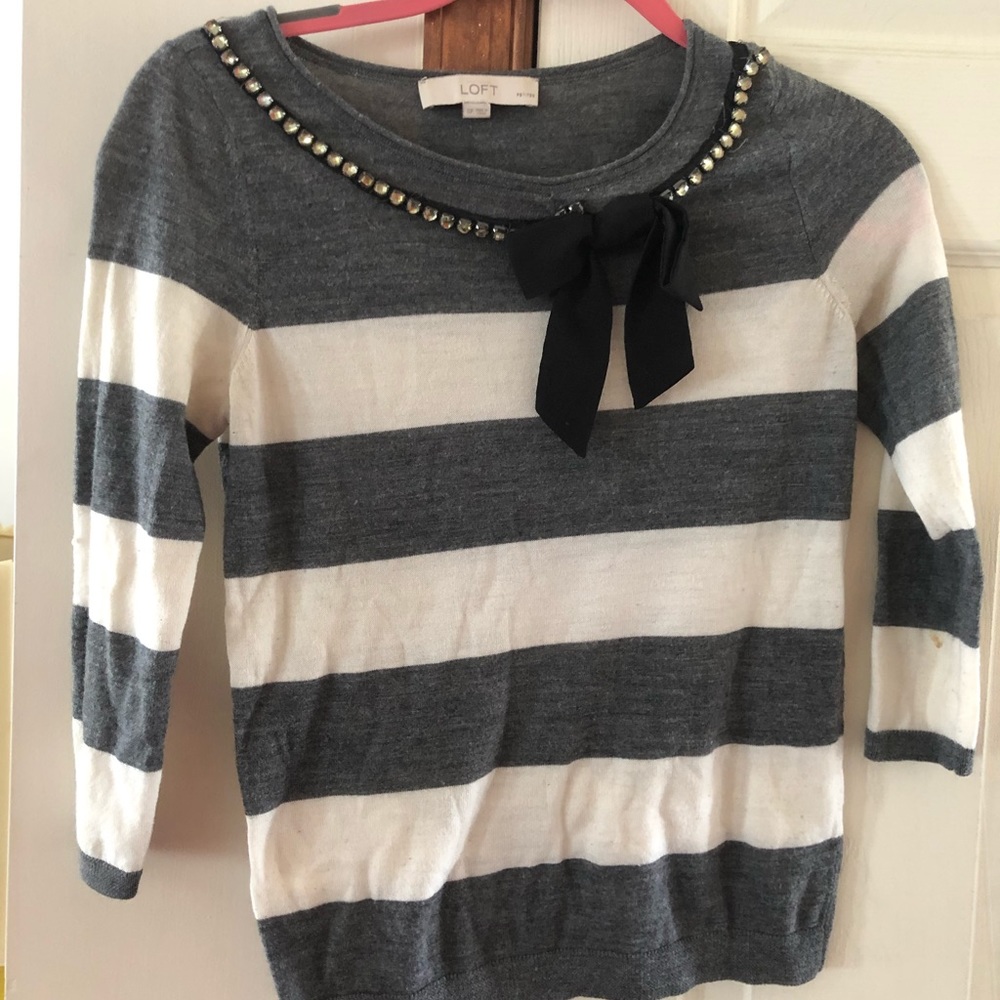 Preppy bow sweater